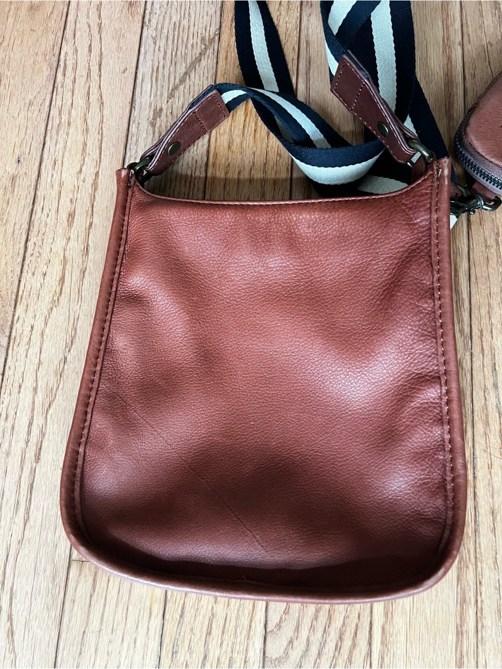 American Leather Co. Cali Crossbody Bag in Cognac Brown - Picture 6 of 11